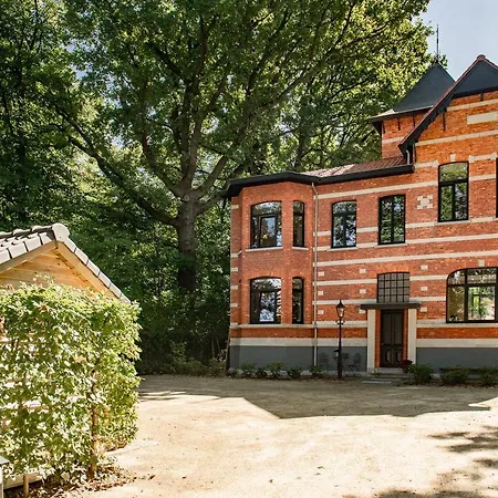 Parkhuys 4*